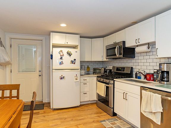 4th image of 1649 W Wrightwood Ave #1