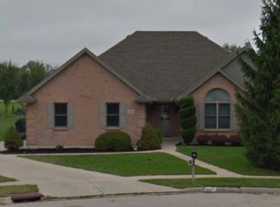 1025 Lancaster Ln, Tipp City, OH 45371