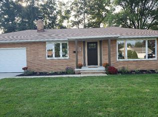 2016 Marshfield Rd, Mayfield Heights, OH 44124