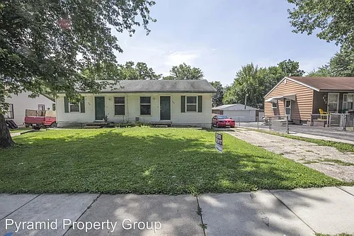 121 E Watrous Ave Photo 1