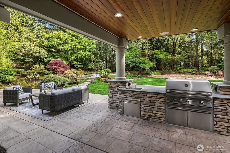 4th image of 26345 NE 34th Street