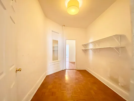 Rented by EastMount Realty LLC | media 9