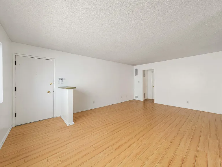 11861 Texas Ave #6 — Photo 10