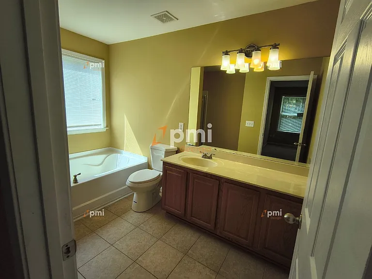 350 Fairmont Way #3 — Photo 14