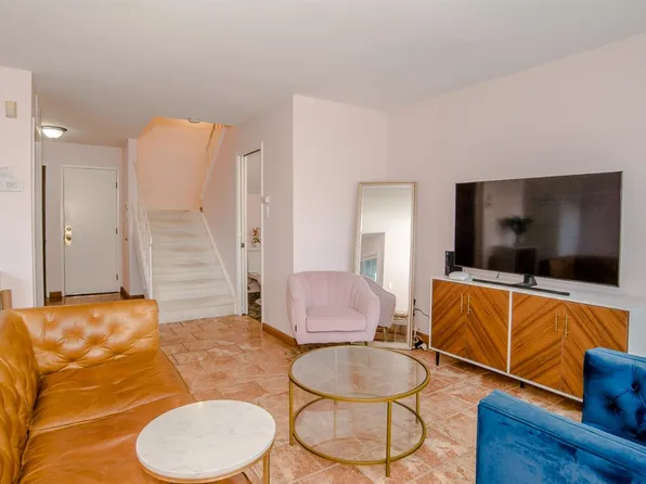 645 Knollwood Dr, Woodland, CA 95695