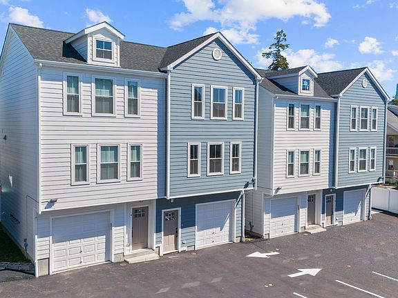 2nd image of 14 Taylor St #8