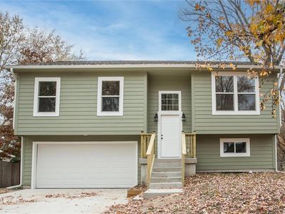 1104 NE Columbus St, Lees Summit, MO, 64086
