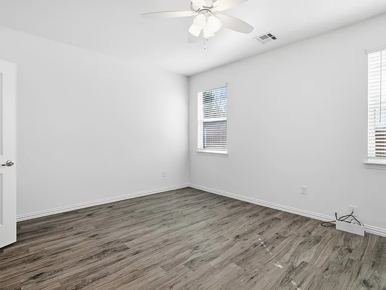 186 Cypress Point Dr — Photo 7