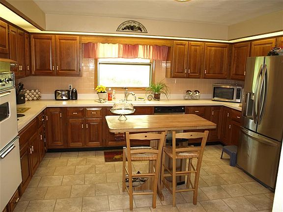2nd image of 1115 Browndale Dr