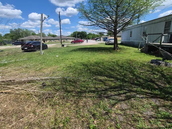 410 Ella St, Navasota, TX 77868