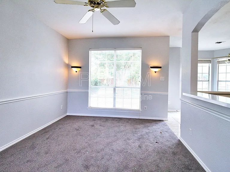 8435 Creekside Cir — Photo 15