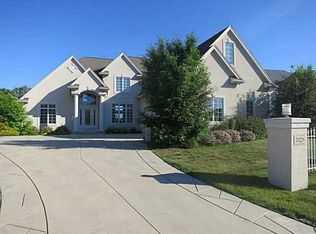 3128 Stone Wall Rd, Maumee, OH 43537