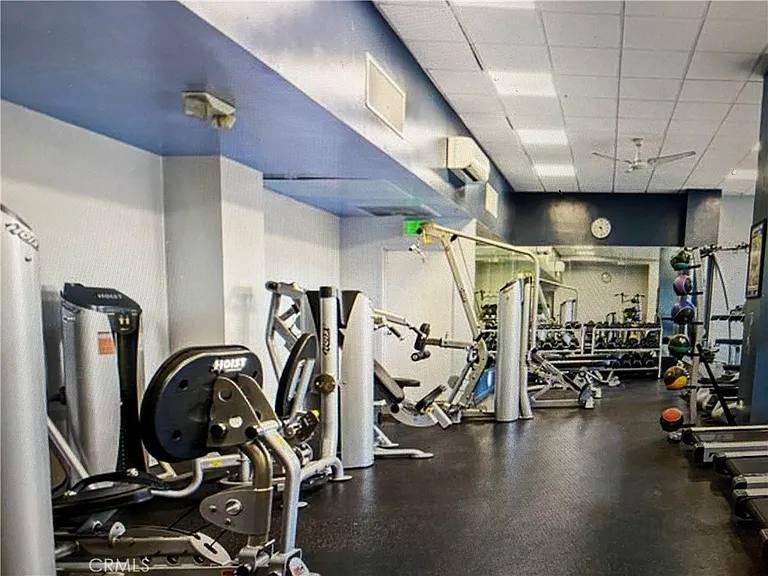 10501 Wilshire Blvd #1409 — Photo 4