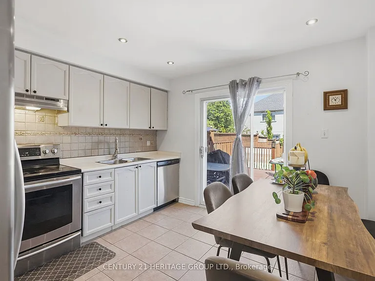 8 Caruso Dr — Photo 8