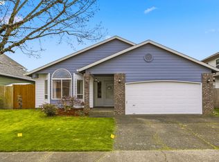 858 SW 24th St, Troutdale, OR 97060