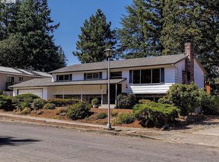 7115 Valley View Dr, Gladstone, OR