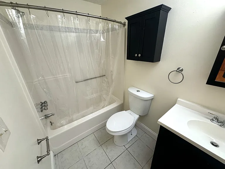 535 Calef Rd — Photo 17