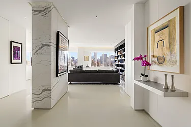 900 Park Avenue #25CD image 1 of 17