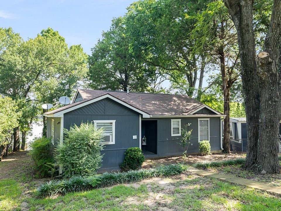 1st image of 140 Lynn Creek Dr