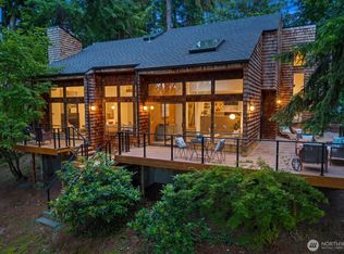 11730 Clearview Dr, Edmonds, WA 98026