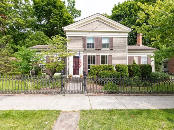 10 Rochester St, Scottsville, NY 14546