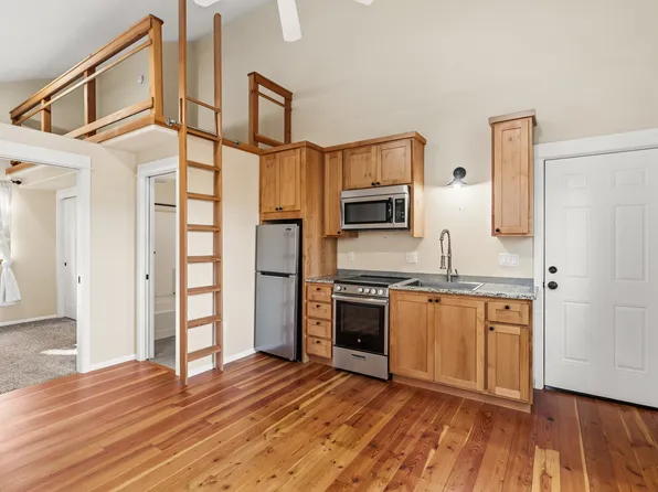 1710 Talent Ave #B, Talent, OR 97540