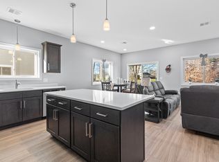 11 E Wintonbury Ave #18, Bloomfield, CT 06002