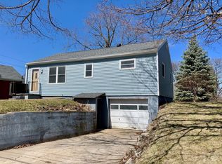 809 W Howard St, Creston, IA 50801