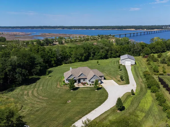 10455 NW Beaver Dr, Johnston, IA 50131