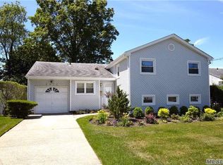 2612 Saw Mill Rd, Bellmore, NY 11710