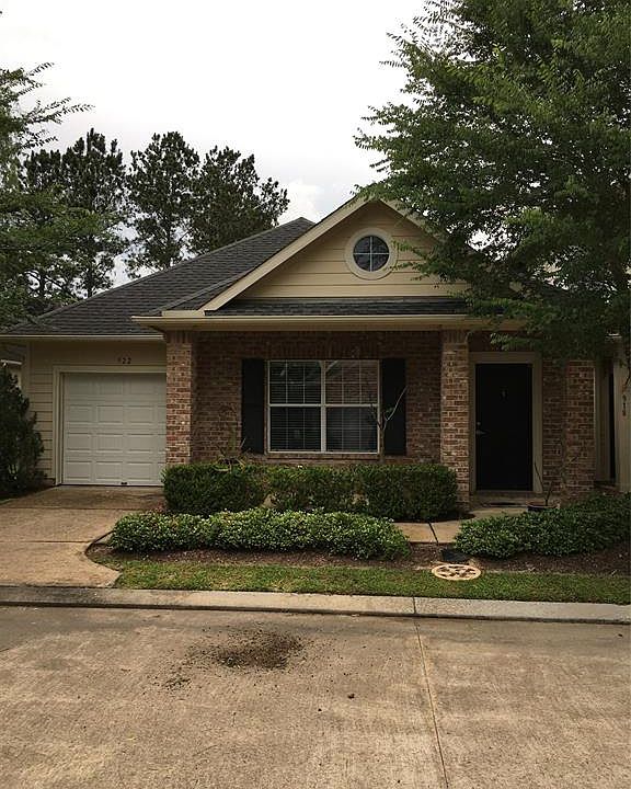 1st image of 922 Oak Creek Dr