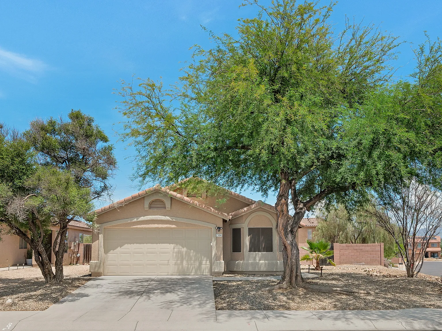3 bed, 1561 sqft, $2,400 — Photo 3