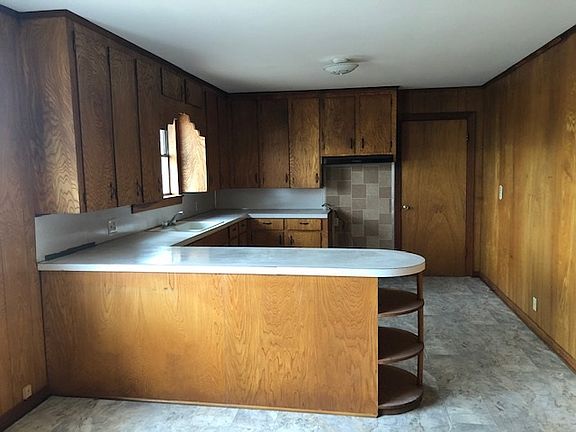 2nd image of 4660 State Highway 103 E
