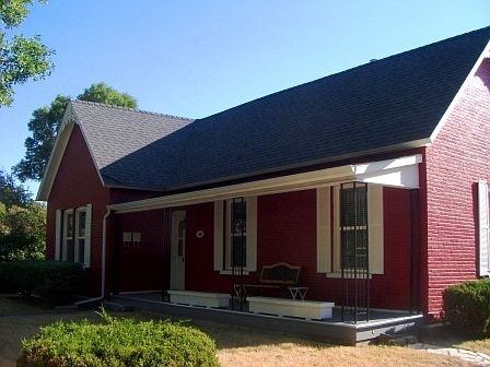 2nd image of 308 S Black Ave