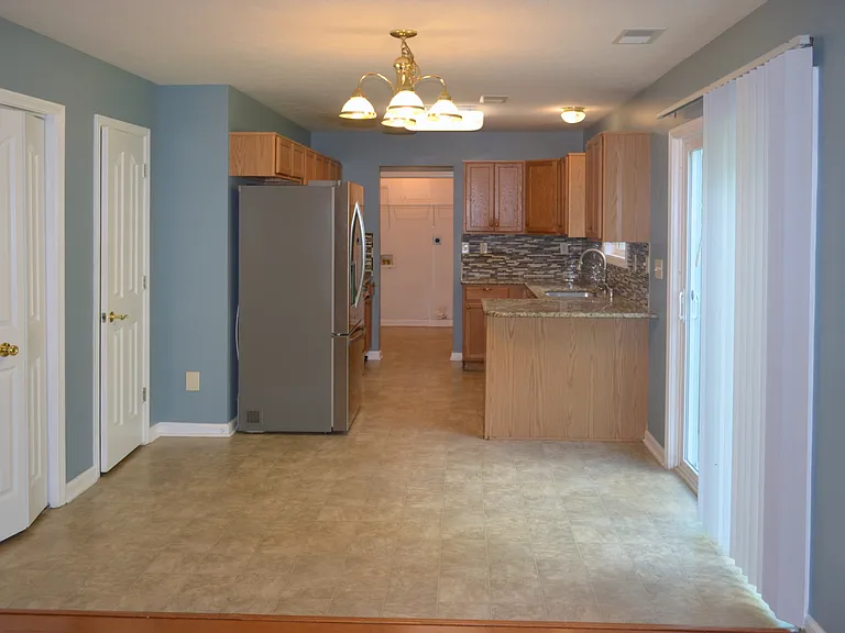 Kitchen and breakfast nook