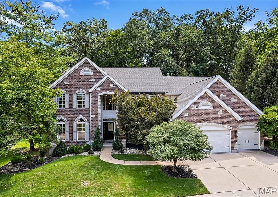 1st image of 716 Arbor Chase Dr