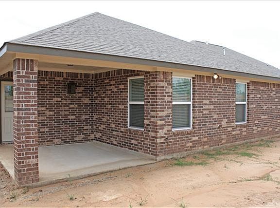 3rd image of 29994 Willow Brook Ln