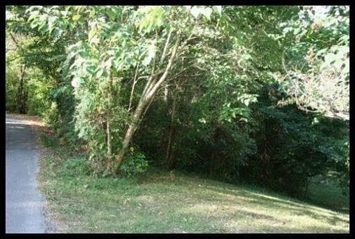 1st image of 151 Rogers Cir
