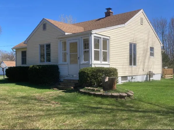 1376 Lathrop Rd, Allenton, MI 48002