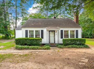 3 E Summit Dr, Ware Shoals, SC 29692