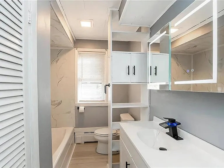 19 E Center St — Photo 16