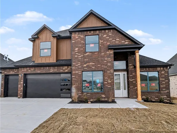 1831 Bluestem Dr, Centerton, AR 72719