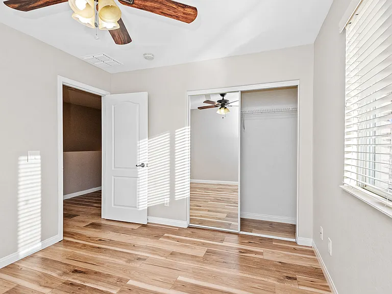 4311 E Carla Vista Dr — Photo 21