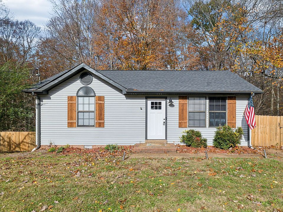 1st image of 1013 Hollis Ln