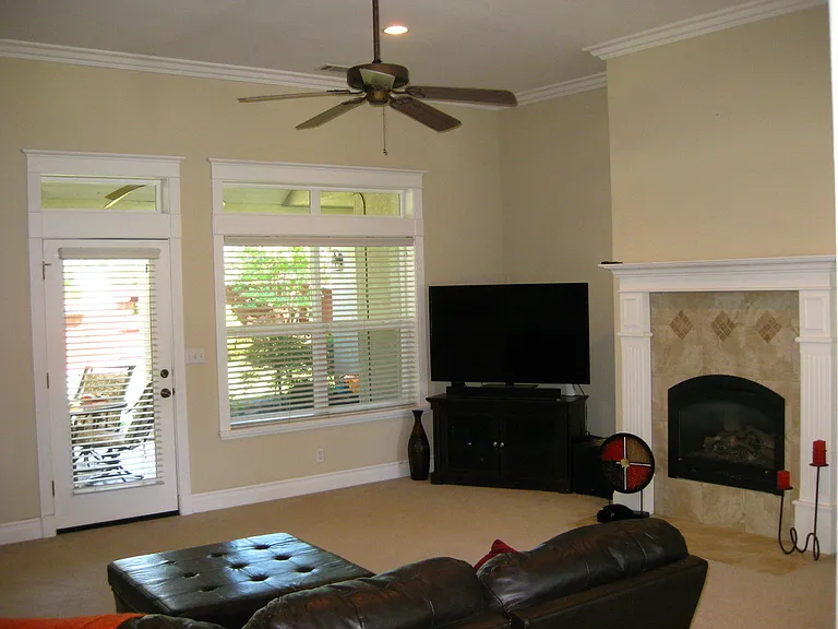 105 Sterling Oaks Dr — Photo 4