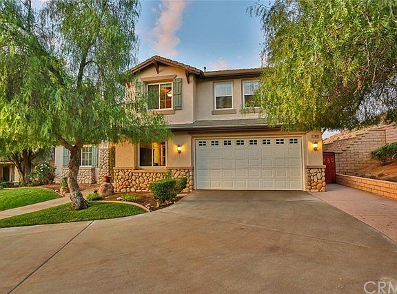 2nd image of 27992 Brittlebrush Ct