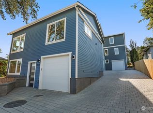 2808 22nd Ave W, Seattle, WA 98199