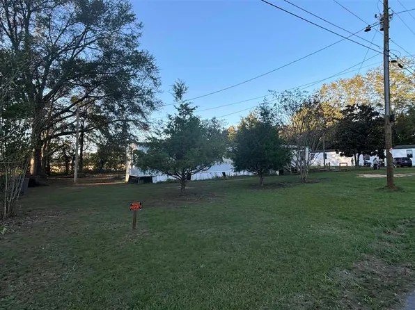 3984 McCutchin Dr, Jay, FL 32565