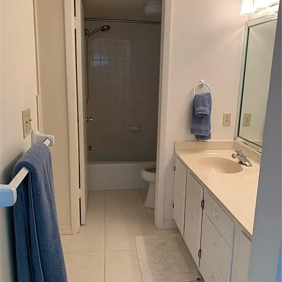 3443 Gulf Shore Blvd N #506 — Photo 8