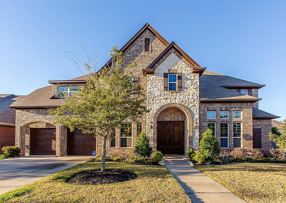 1st image of 4202 Scenic Valley Ln